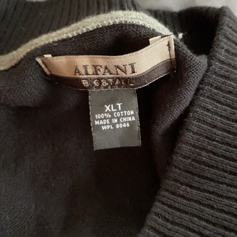 Sweater - Picture 2 of 2